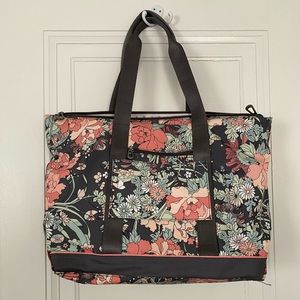 SakRoots Tote with removable laptop bag